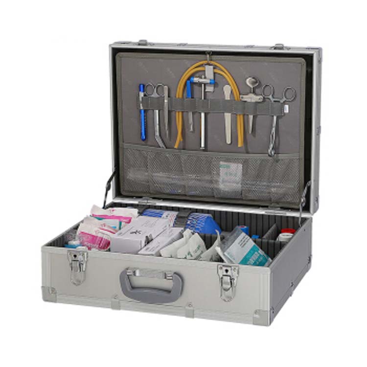 板,丁字式开口器,舌钳,-次性使夹板,玻璃体温计,血压表,听诊器,叩诊槌