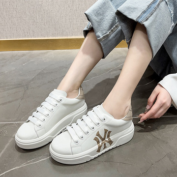 潮牌情侣小白鞋男潮流百搭轻便厚底增高板鞋女休闲软底学生运动鞋