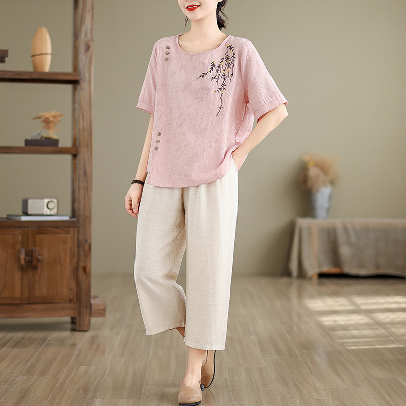 2024 Summer New Fashion Outfit Short-Sleeved T-shirt Cotton and Linen Top Embroidered Versatile Small Shirt Nine Pants Women's Suit