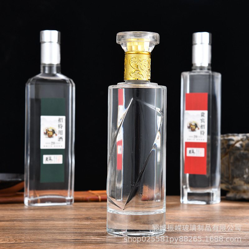 现货500ml晶白料玻璃酒瓶 透明玻璃酒瓶空酒瓶方形酒瓶各种白酒瓶