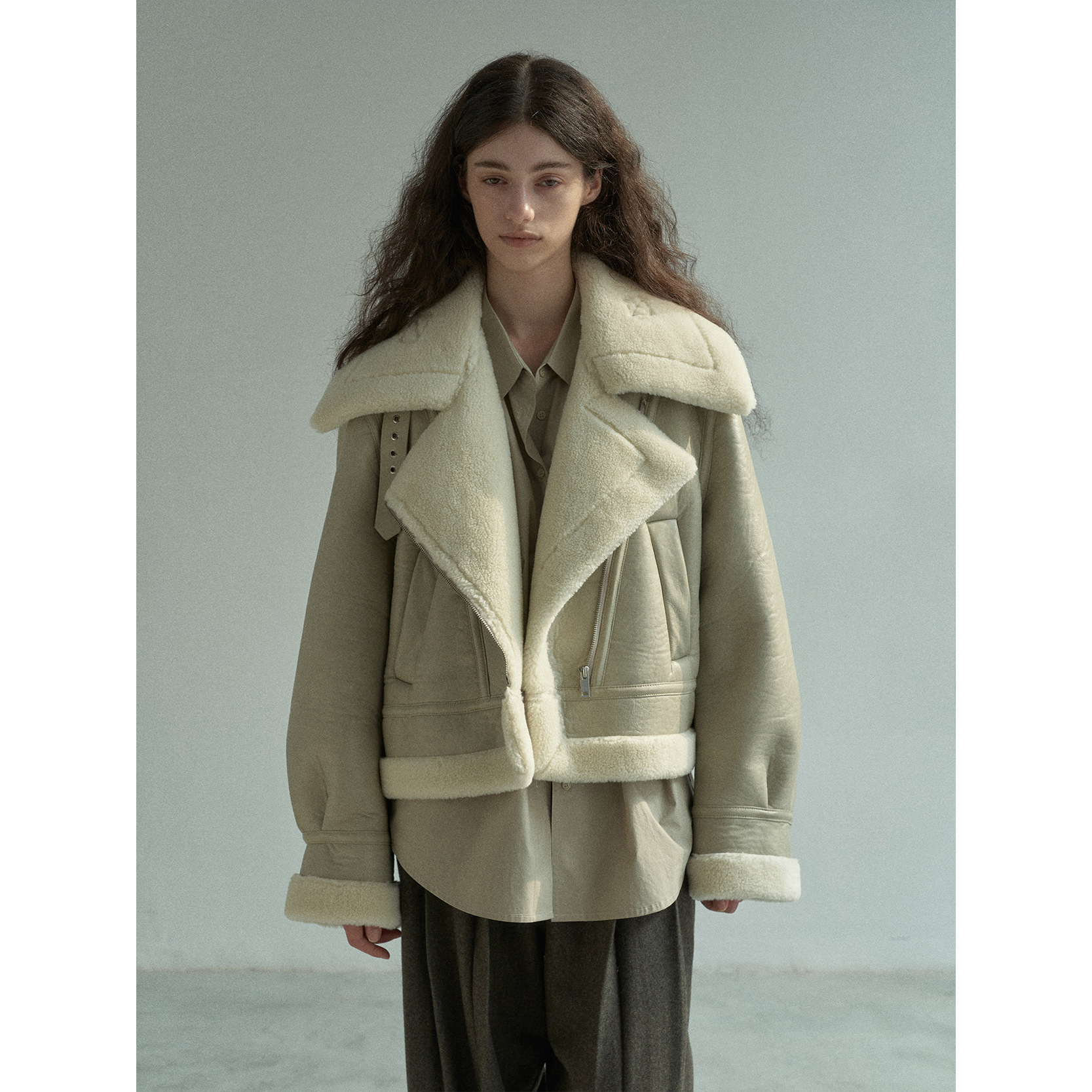 【识几】秋冬新品重磅pu皮毛一体颗粒感夹克保暖毛绒外套女m5832