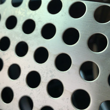 批发304不锈钢微孔板异形冲孔网 小孔冲孔板网消音散热装饰洞洞板