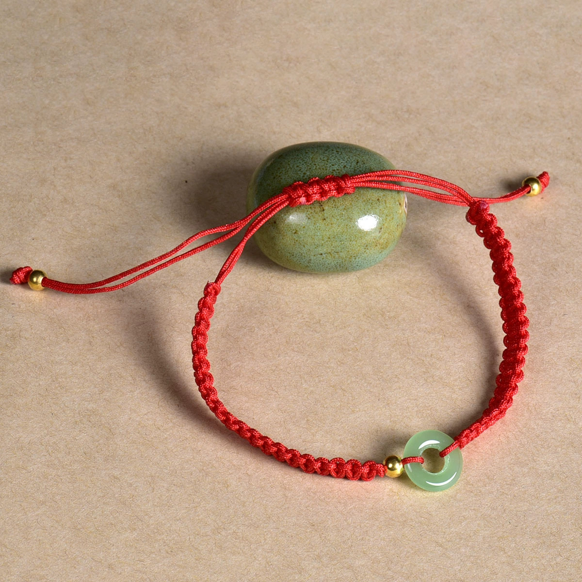 仿玉圆形平安扣手工编织平结红绳手链