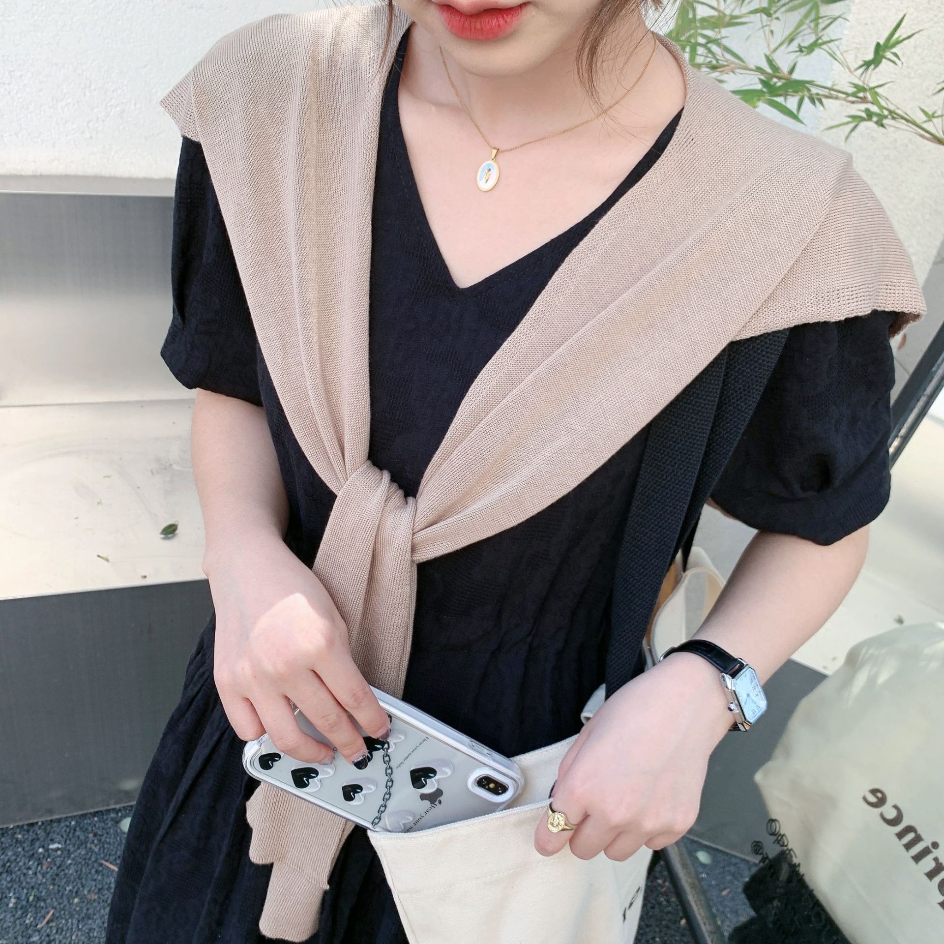 夏季薄款纯色防晒搭肩冰丝小披肩外搭针织百搭打结围巾女春秋护颈