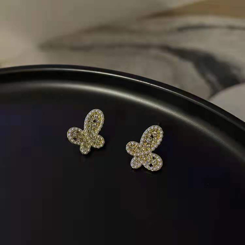 S925 Korean Gentle Elegant Butterfly Pearl Small Exquisite and Versatile Creative Small Zircon Fashion Ins Ear Studs