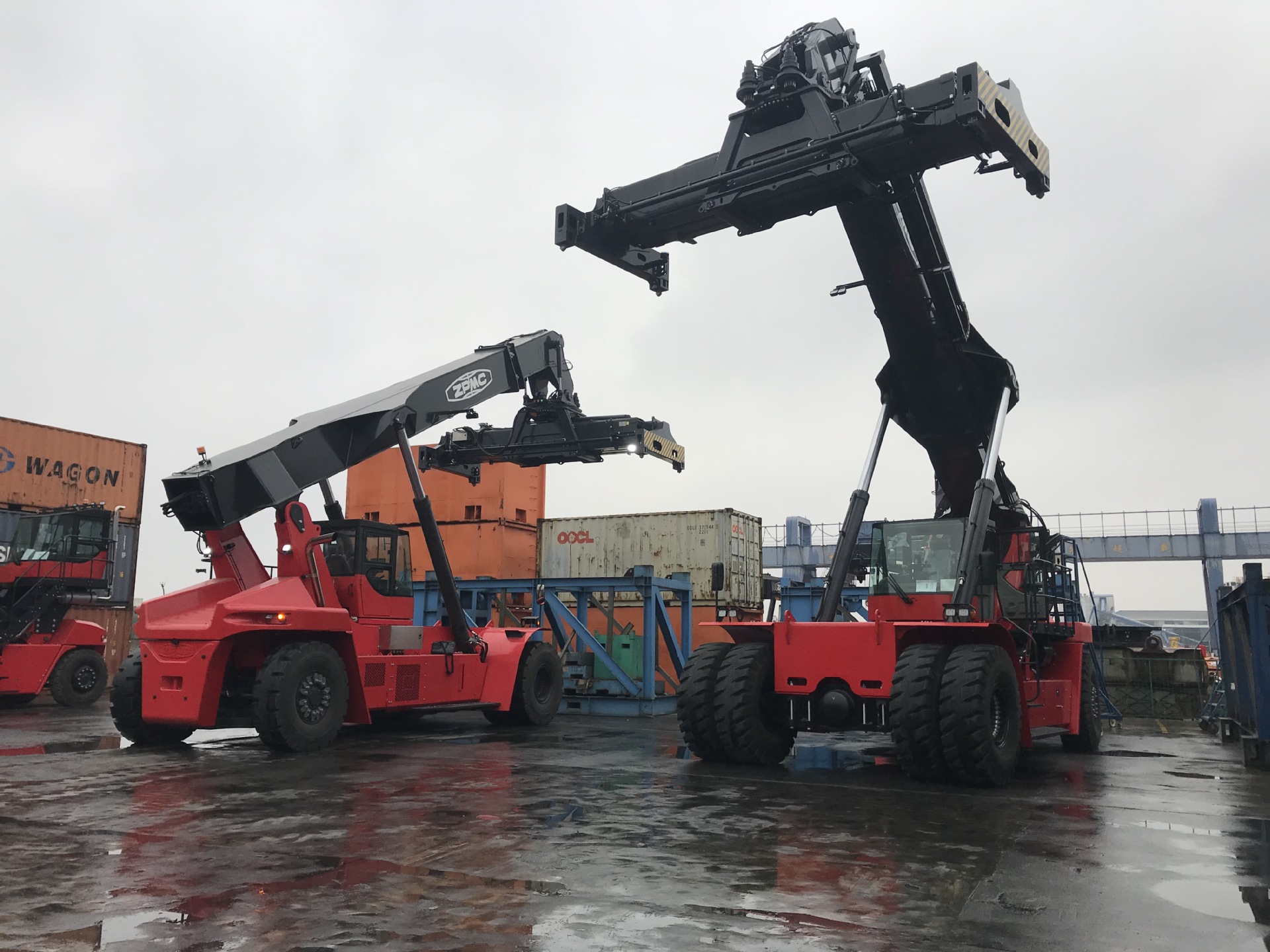 厂家全新45吨zpmc正面吊 zhrs45吨 集装箱正面吊重工起重机