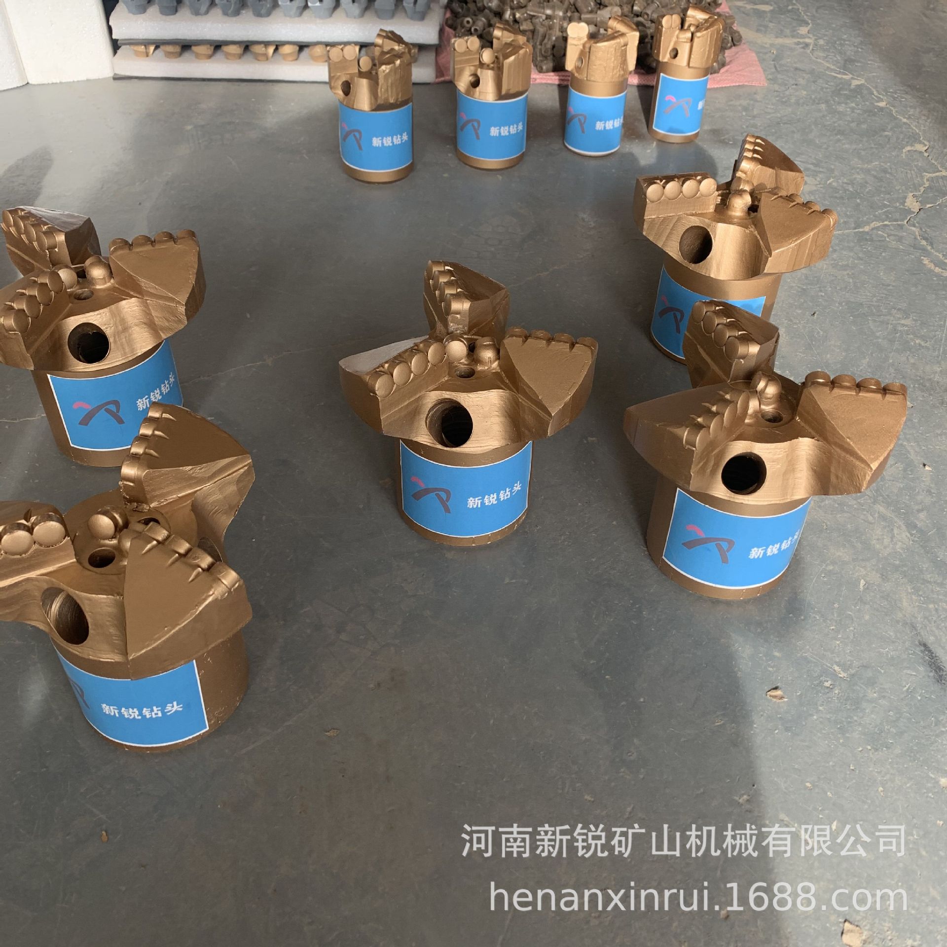 厂家直营新锐75-153金刚石钻头复合片锚杆合金钻头采晶钻探系包邮