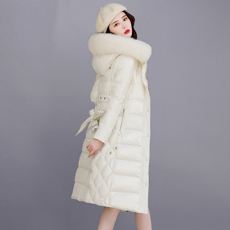 白色羽绒服女冬中长款2022年新款时尚洋气白鸭绒长款过膝亮面外套
