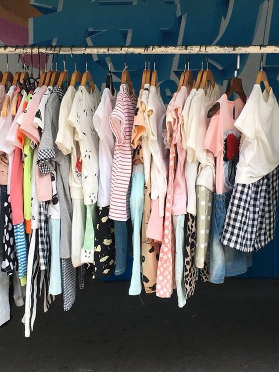 尾单童装夏季短袖t恤5元批发混批地摊杂款尾货儿童衣服清仓-阿里巴巴