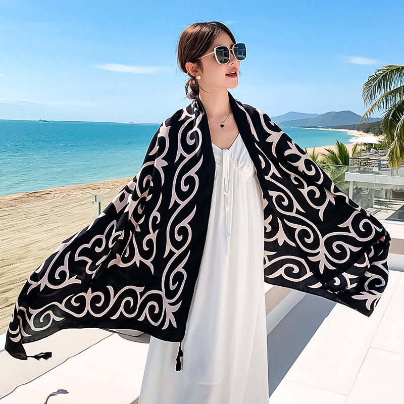 民族风围巾沙滩巾沙滩丝巾防晒超大夏季海边纱巾大披肩女百搭长款