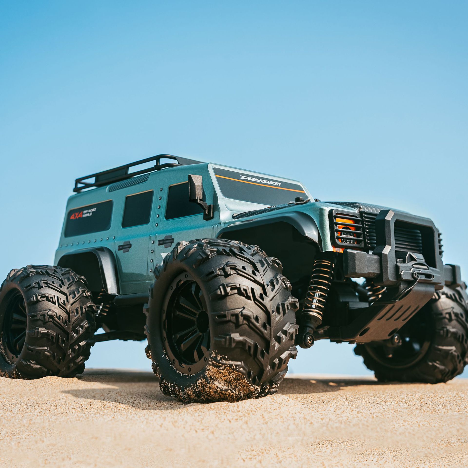 4g四驱电动大脚车沙漠越野遥控汽车模型玩具批发