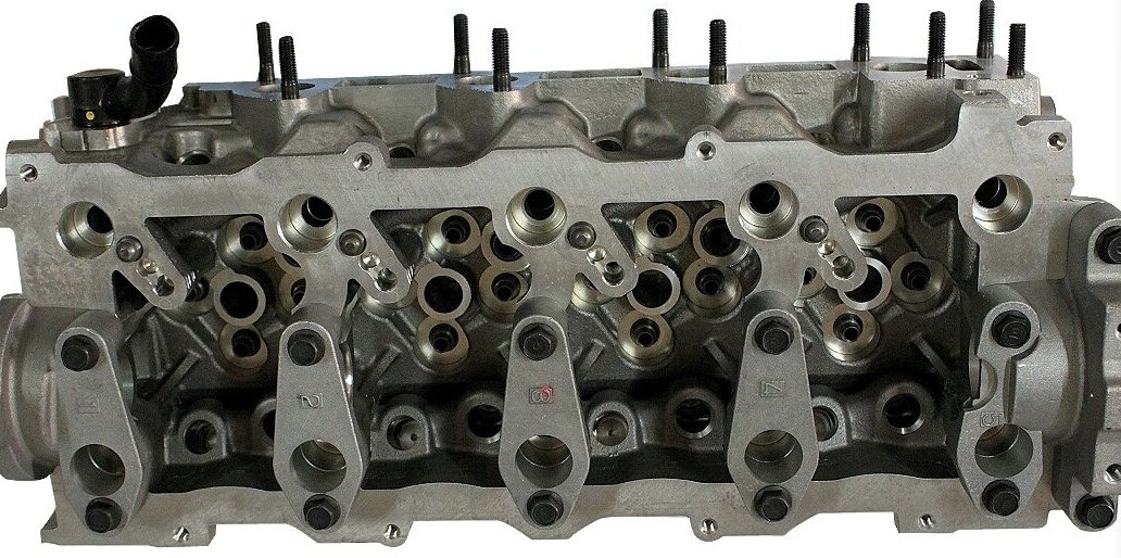 汽车配件发动机气缸盖适用于kia 22100-27900