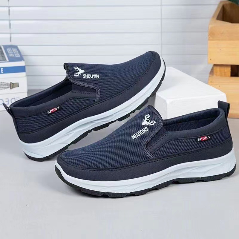 New Middle-Aged and Elderly Breathable Sports Leisure Cloth Shoes Slip-on Mesh Surface Lightweight Dad Shoes Summer Old Beijing Cloth Shoes