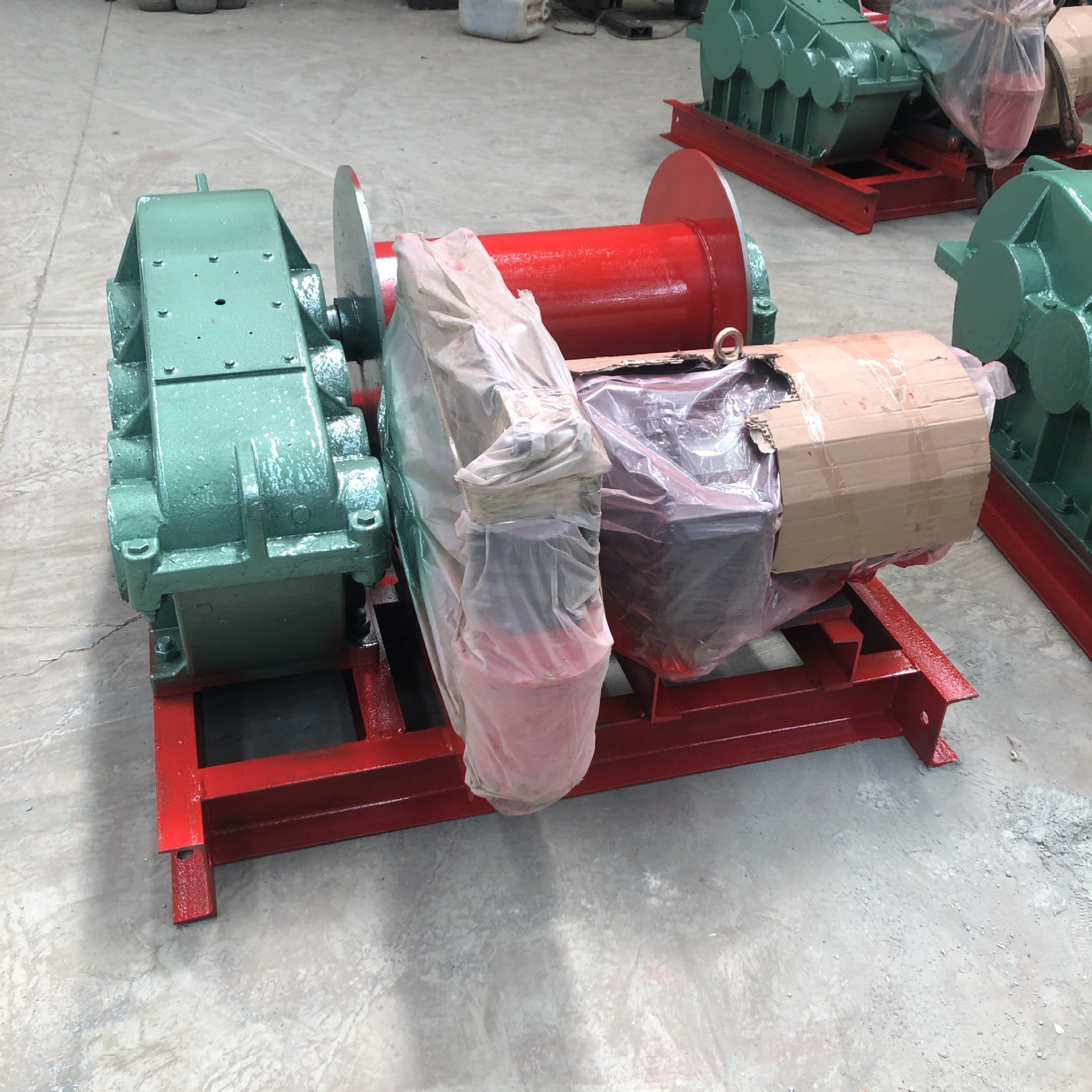 遥控操作 5吨慢速卷扬机 四轴加大电动卷扬机 可调速卷扬机价格