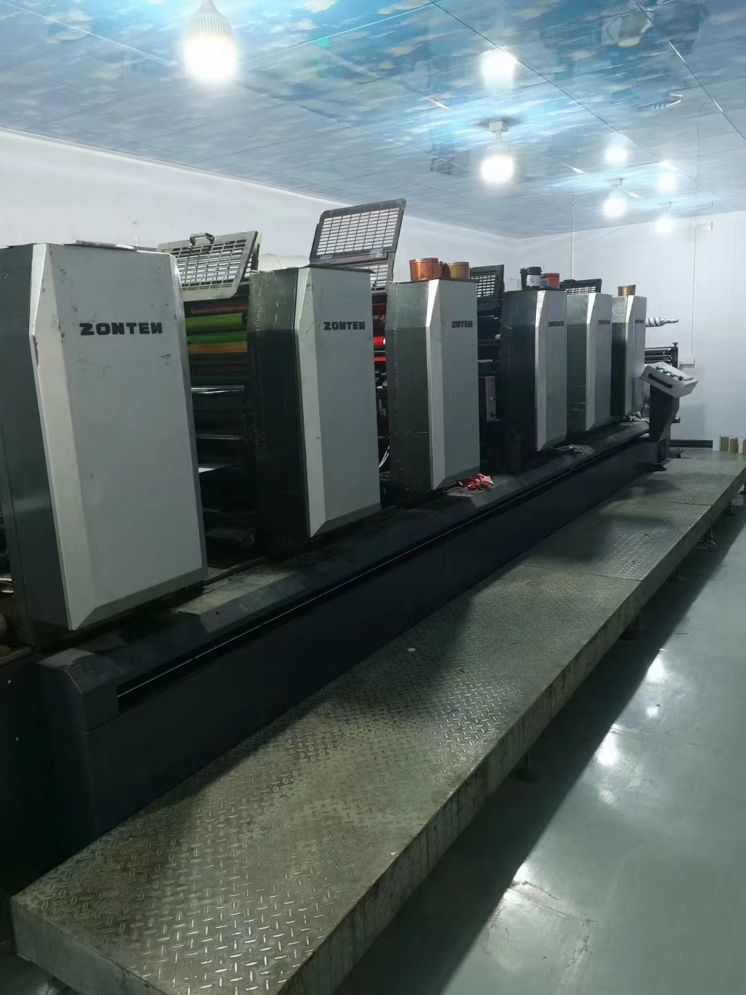 九成新中天6色轮转机