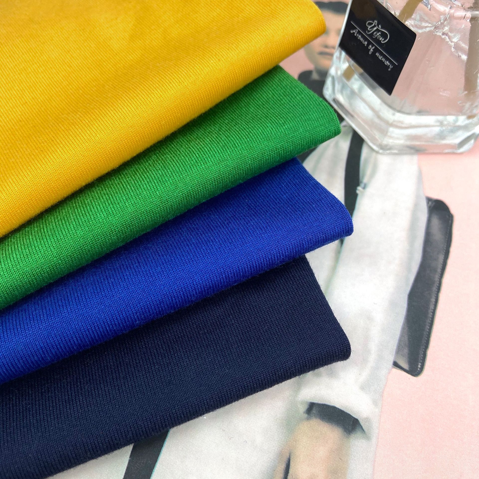 厂家直供现货涤盖棉健康布 校服面料 运动服面料 棉针织空气层