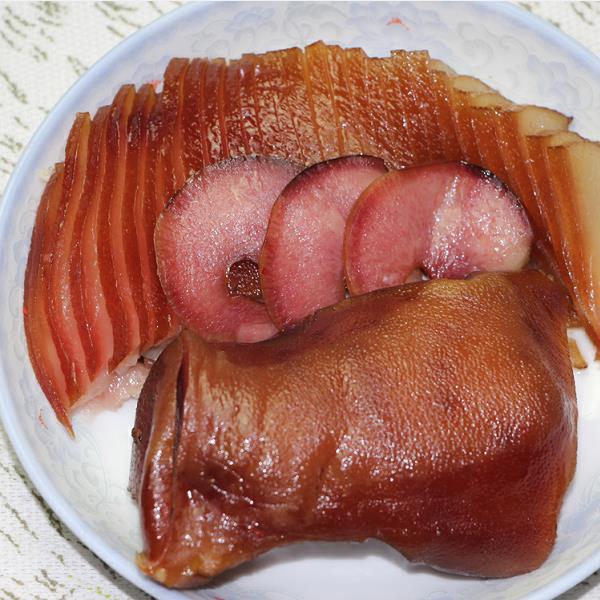 四川特产农家自制烟熏猪拱嘴腊猪嘴猪冲嘴腊猪头肉腊猪脸半斤1斤