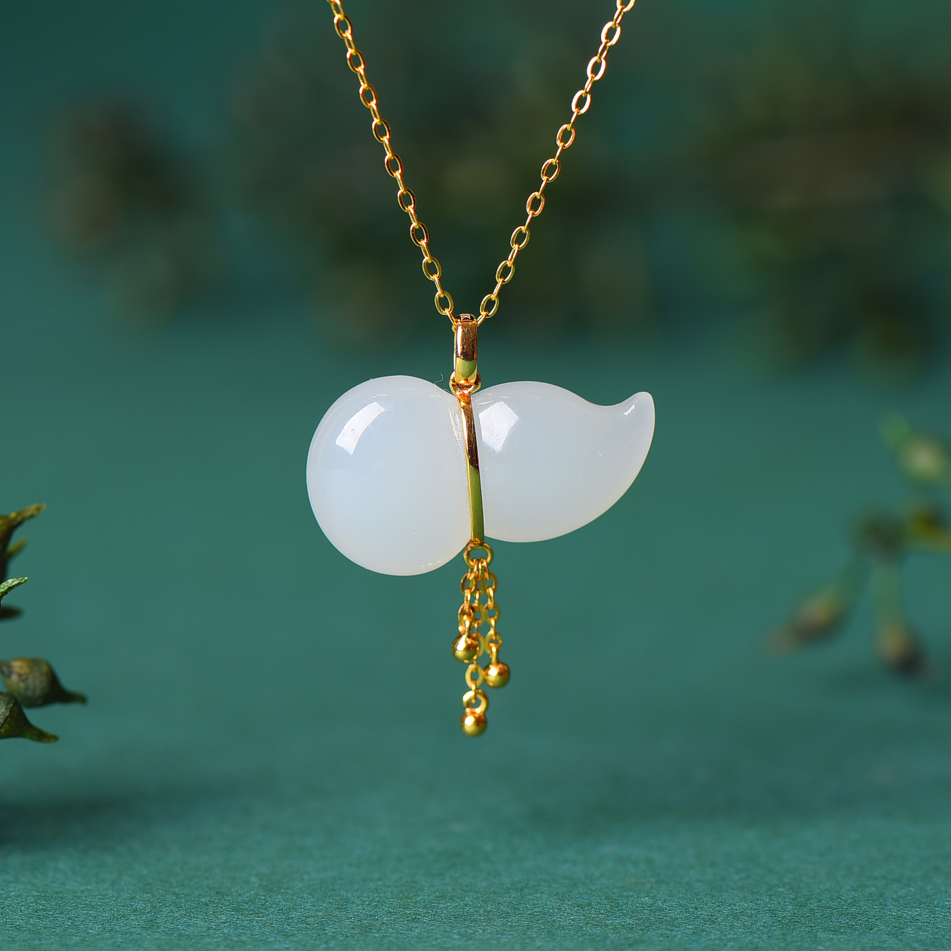 新品天然和田白玉老料小葫芦项链18k金吊坠女 简约气质锁骨链礼物