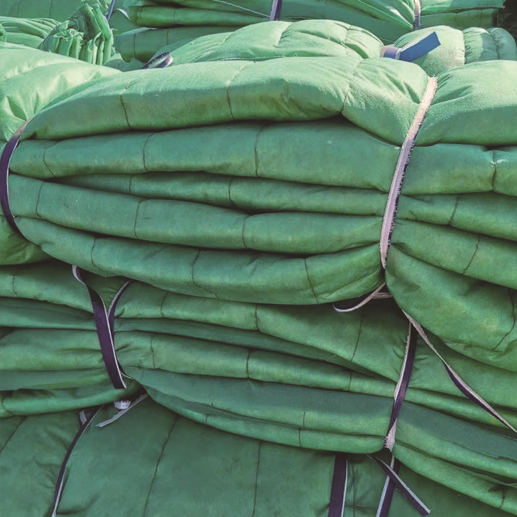 现货供应冬季大棚防寒防冻保温被 防火阻燃保温被 岩棉保温棉被