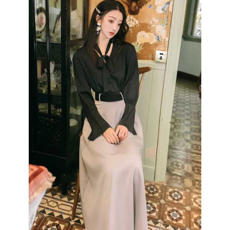 法式复古领喇叭袖长袖绑带上衣 条纹网纱高腰长裙半身裙