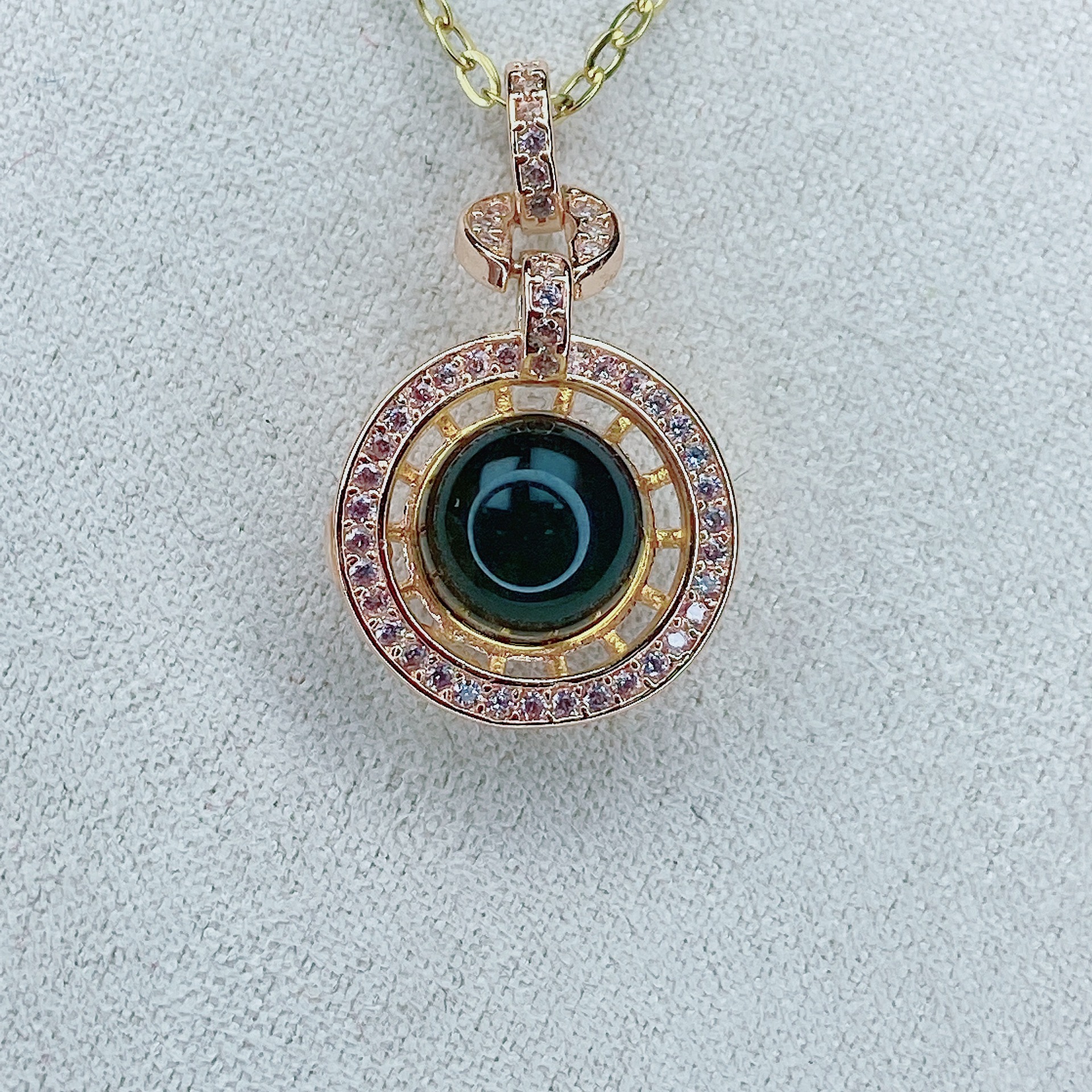 天然琥珀蓝珀精品时尚女款吊坠项坠项链灵动气质百搭款一件代批发