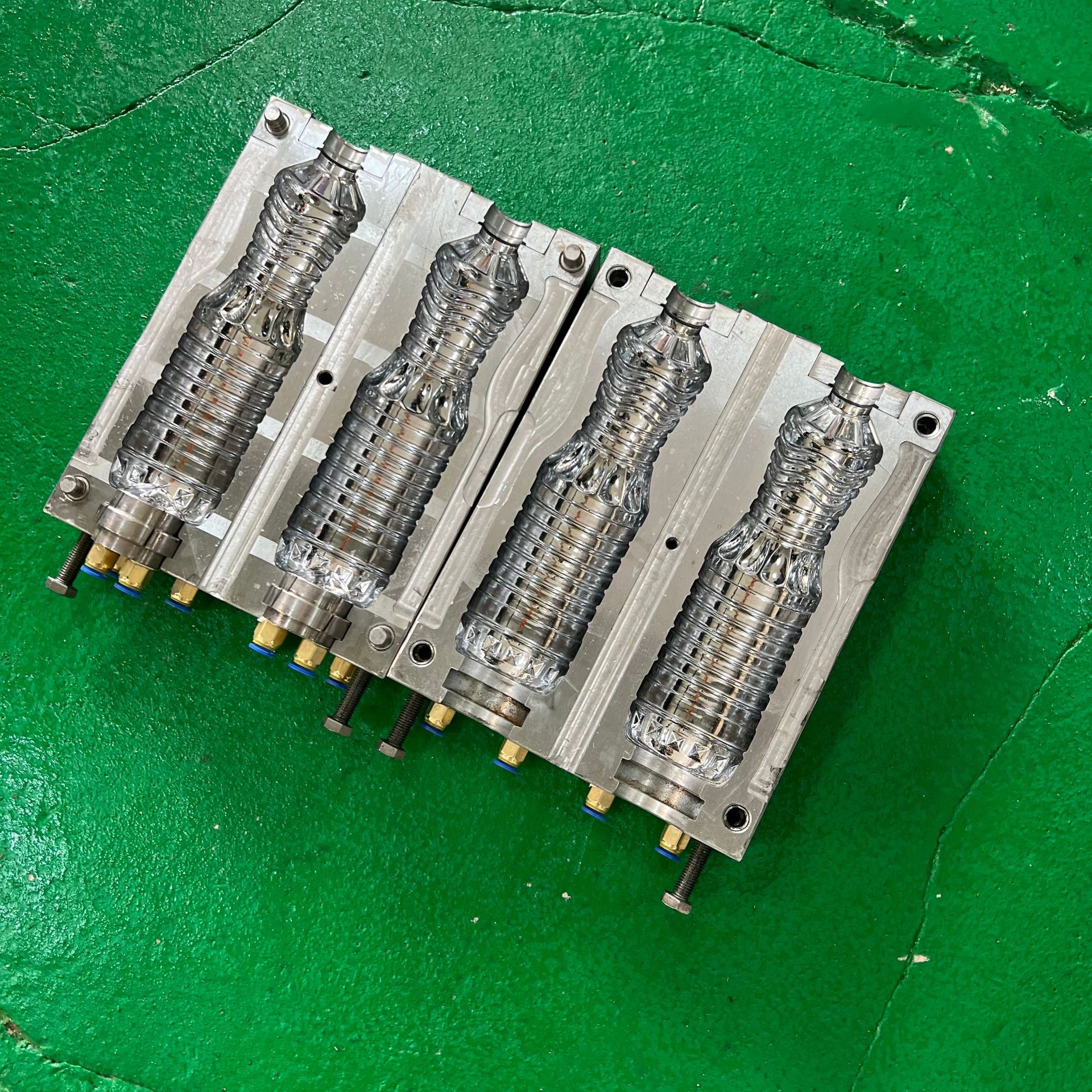 0成交0件台州市黄岩希密尔塑料模具厂1年半自动专用农药瓶吹气机批发