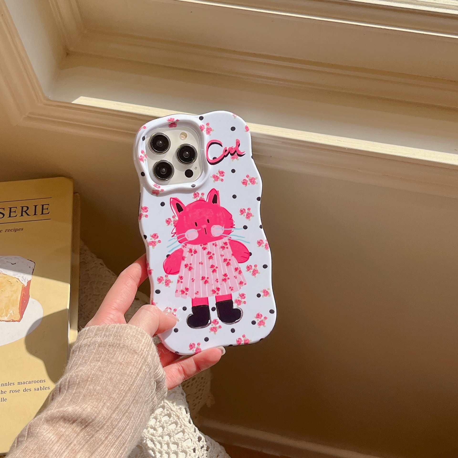 卡通粉色猫咪适用iphone14pro max苹果15手机壳13/12二合一波浪壳