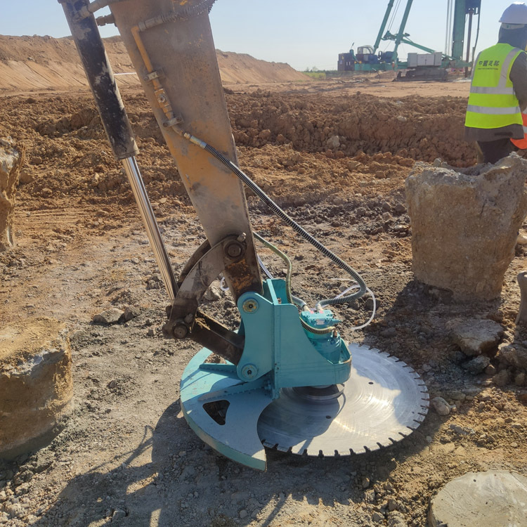 挖掘机岩石锯挖掘机液压圆盘锯混凝土岩石锯钢筋混凝土切割机