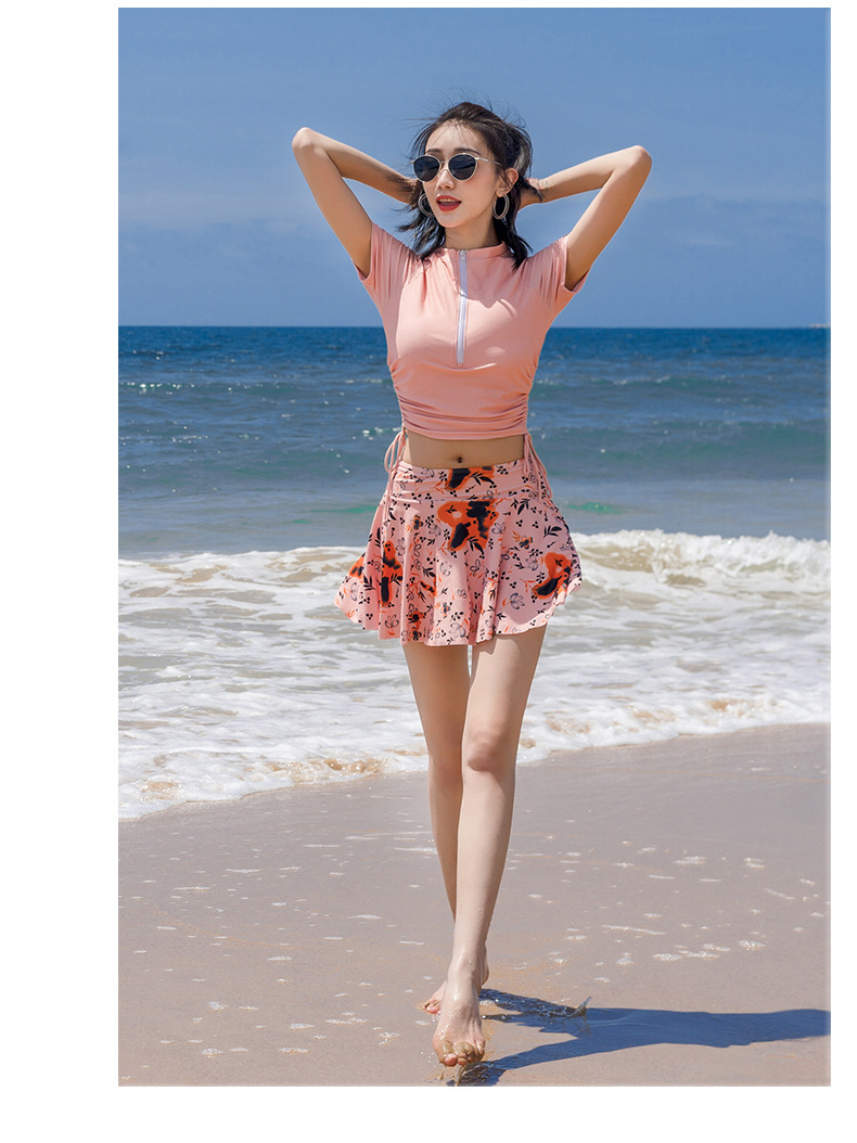 两件套分体式泳衣女保守学生运动休闲2021年新款保守泡温泉游泳衣