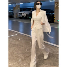 深圳南油女装2024年新款轻奢高级感时尚休闲白色西装马甲三件套装
