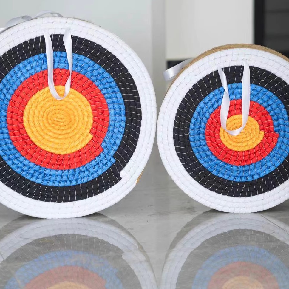 手工编织五彩环圆形草靶 适用于户外射箭 方便携带 以及箭馆装饰