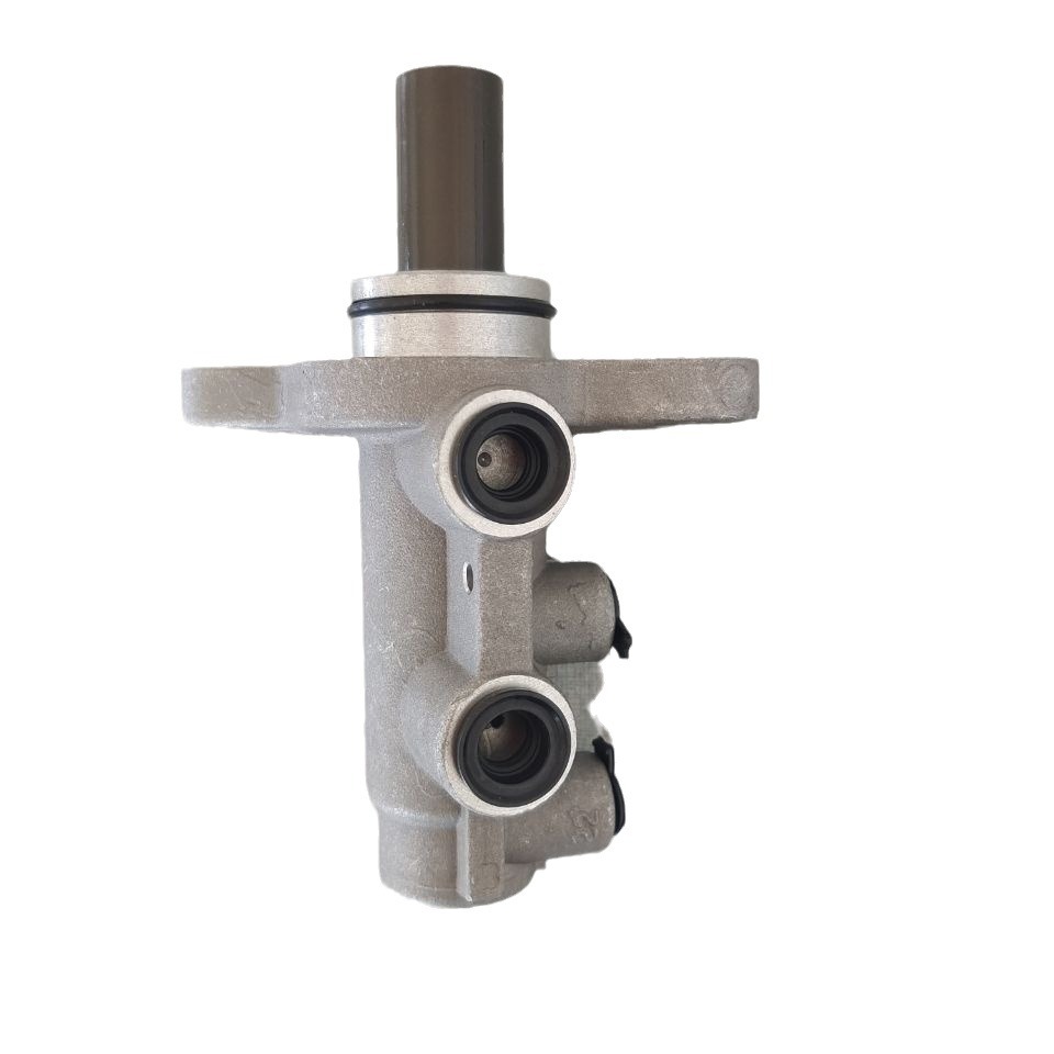 适用于东风风光580刹车总泵刹车泵制动泵刹车油总泵总成批发配件