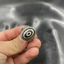 万玉批发 藏式复古天珠玛瑙戒指 带眼老玛瑙戒指特价