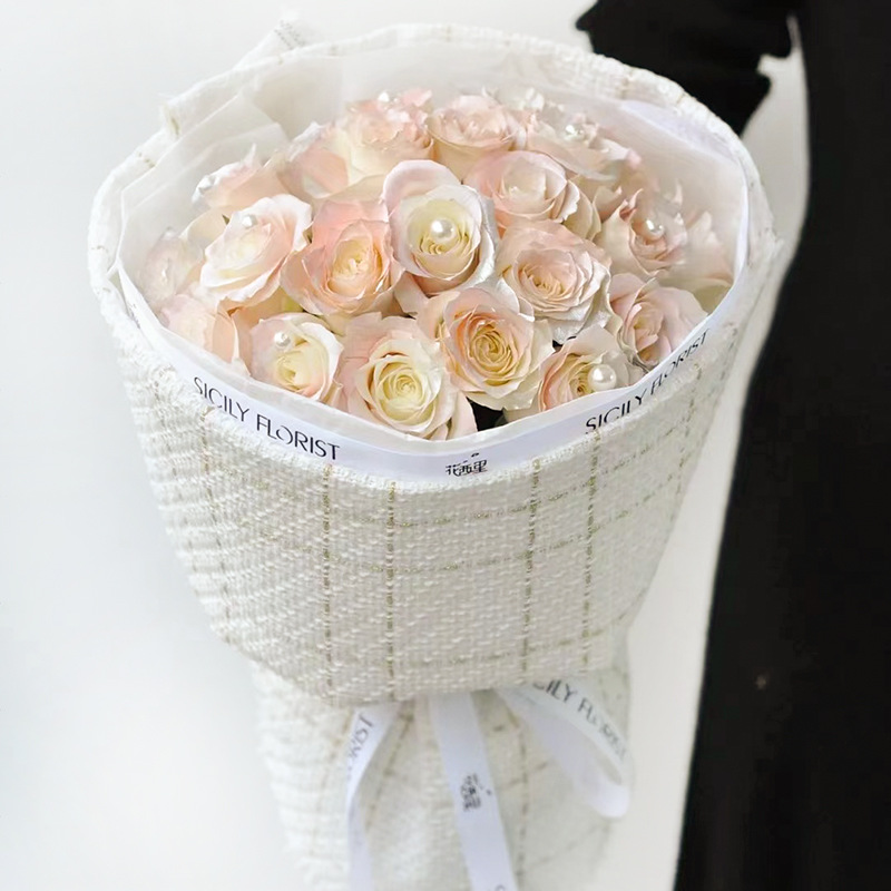 小香风包花布 鲜花包布 轻奢格纹布料 花束包装材料花店花艺批发