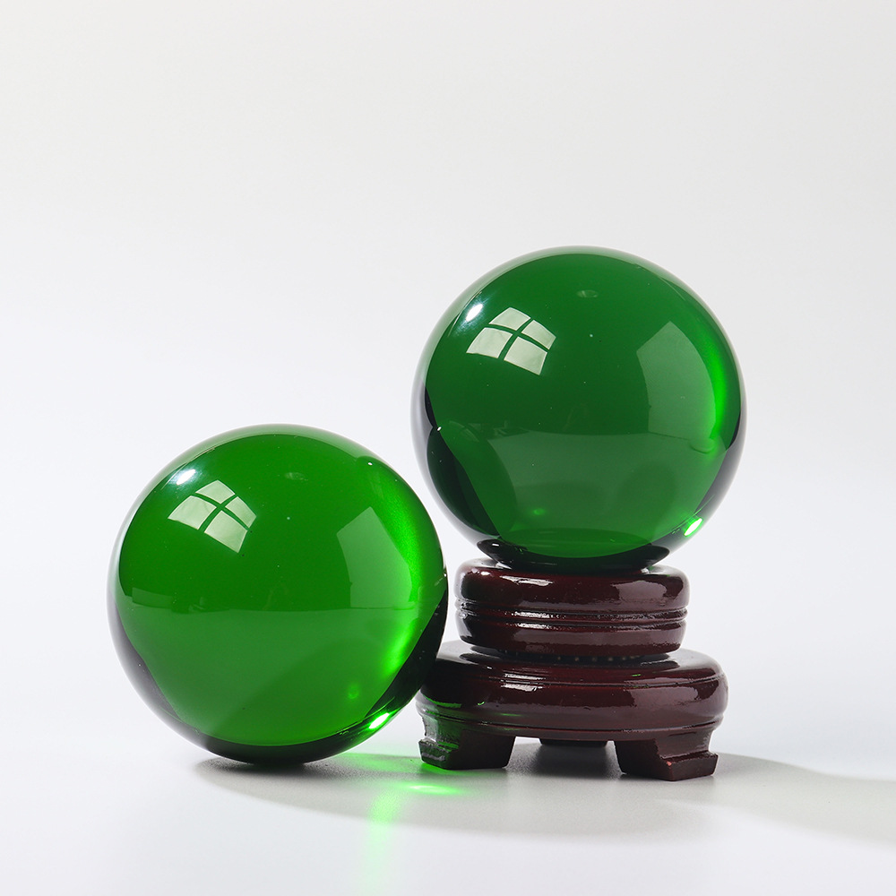 合成石英琉璃水晶球手工打磨绿色半宝石桌面装饰风水球厂家批发