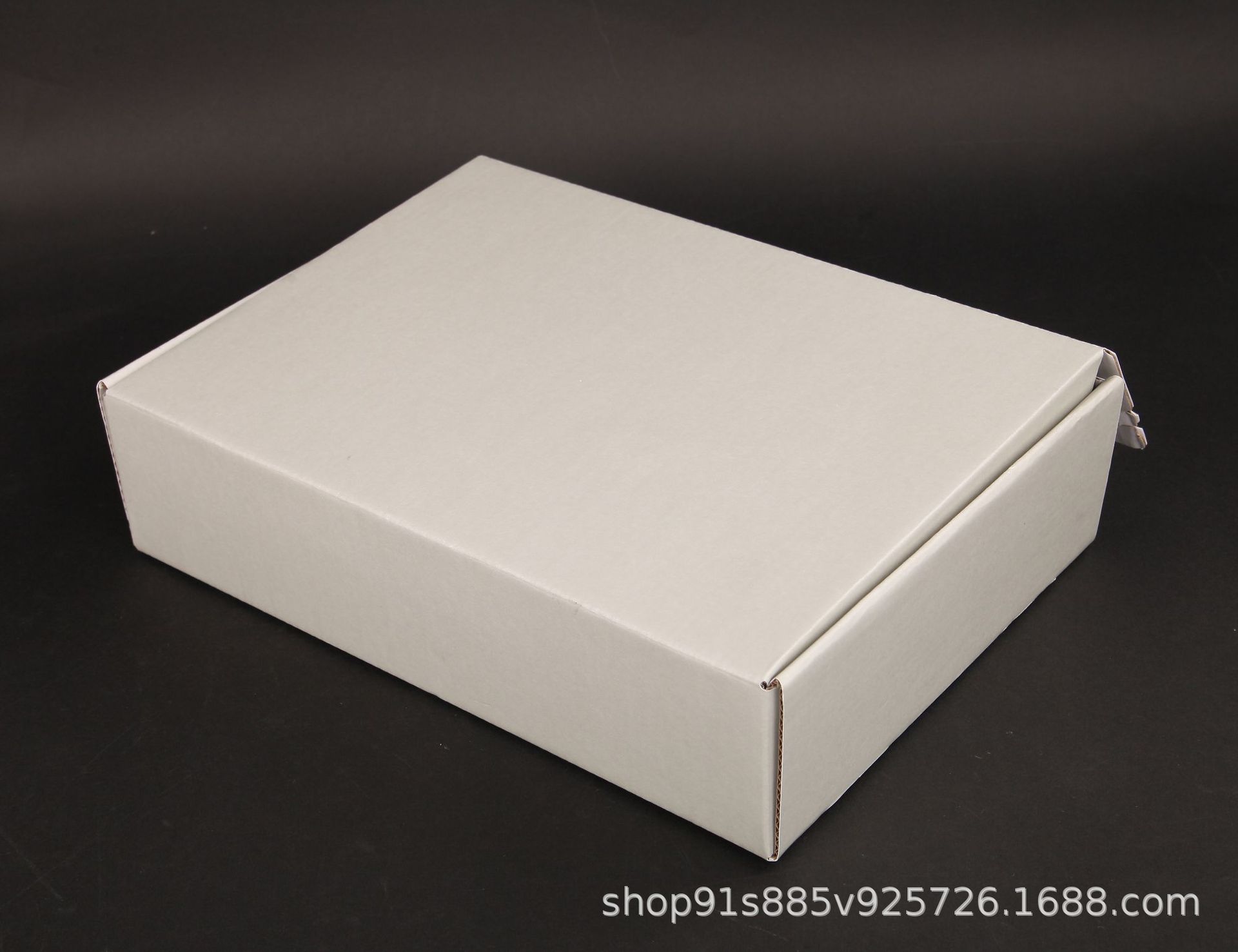 彩色飞机盒服装内衣香水瓦楞彩盒汉服快递白色包装盒厂家制作