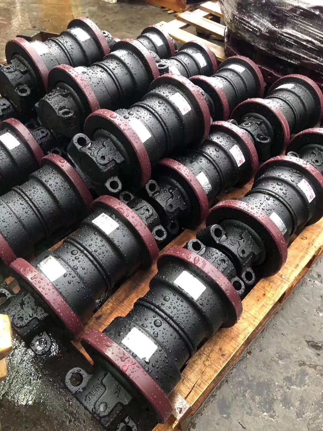 凯斯cx370/460挖掘机底盘支重轮承重轮底轮拖带轮托链轮