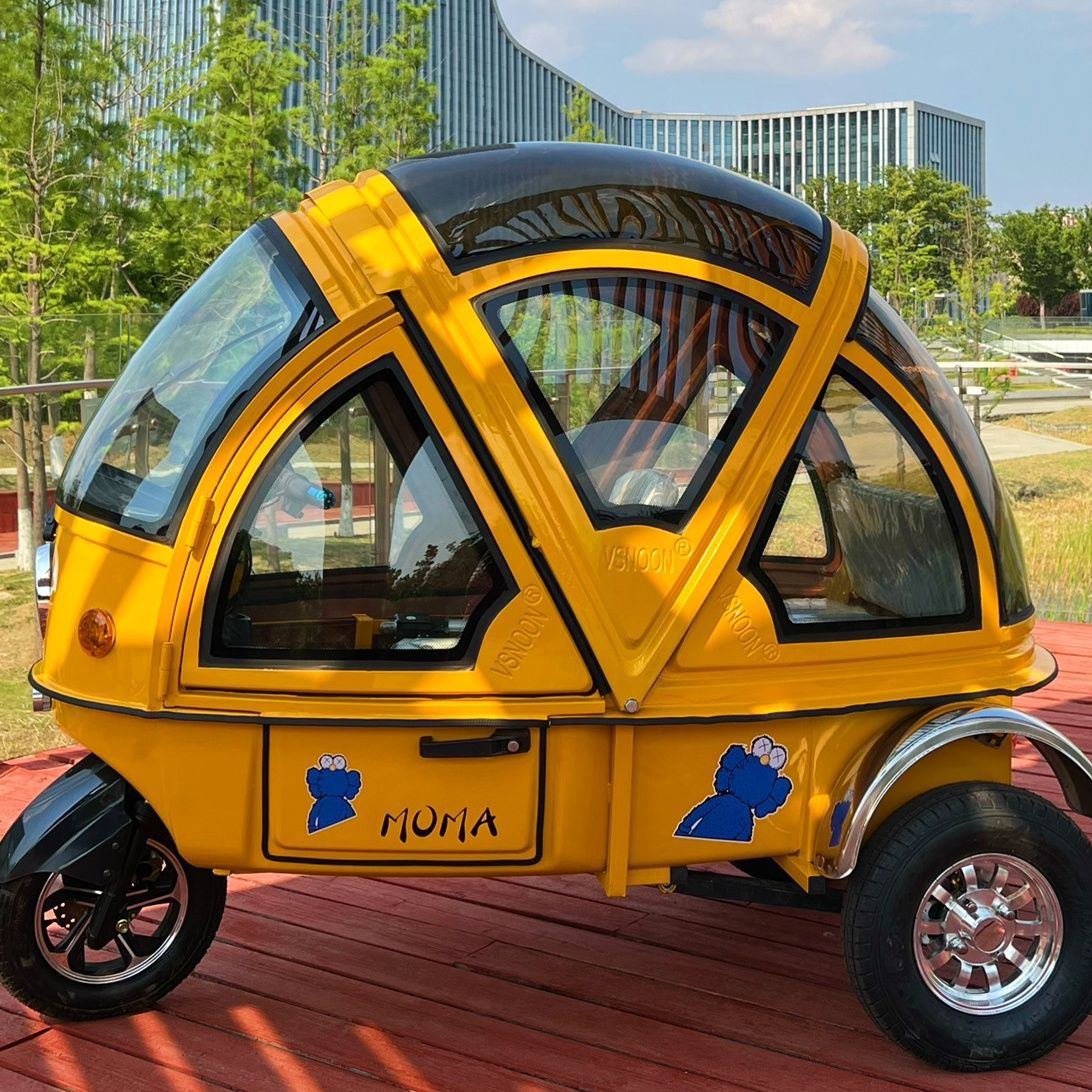 半封闭闭式全封闭送货接送电动车封闭式轮代步车封闭电动动车封闭