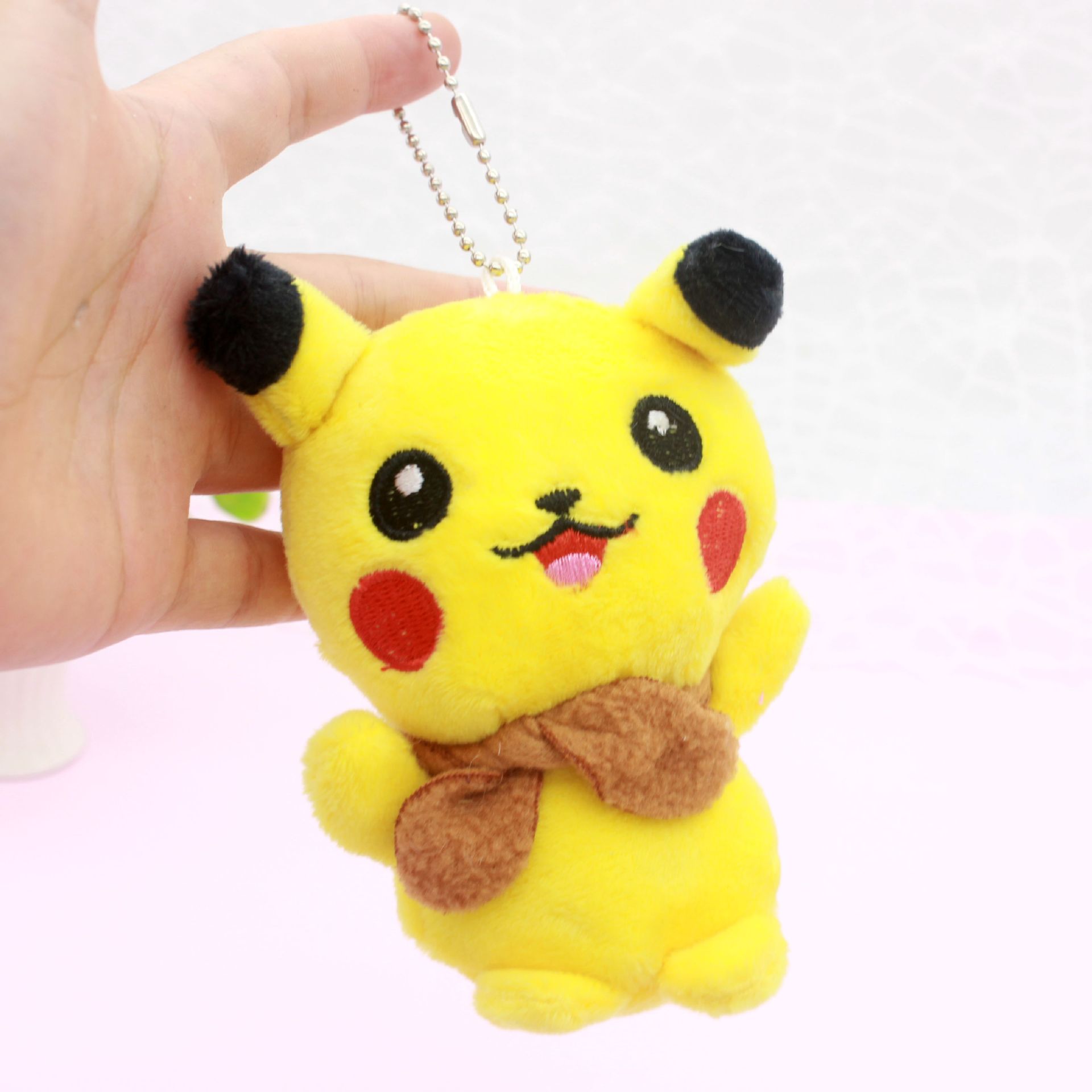 宠物精灵皮卡丘毛绒钥匙扣包包挂件公司活动小礼品批发卡通花束公
