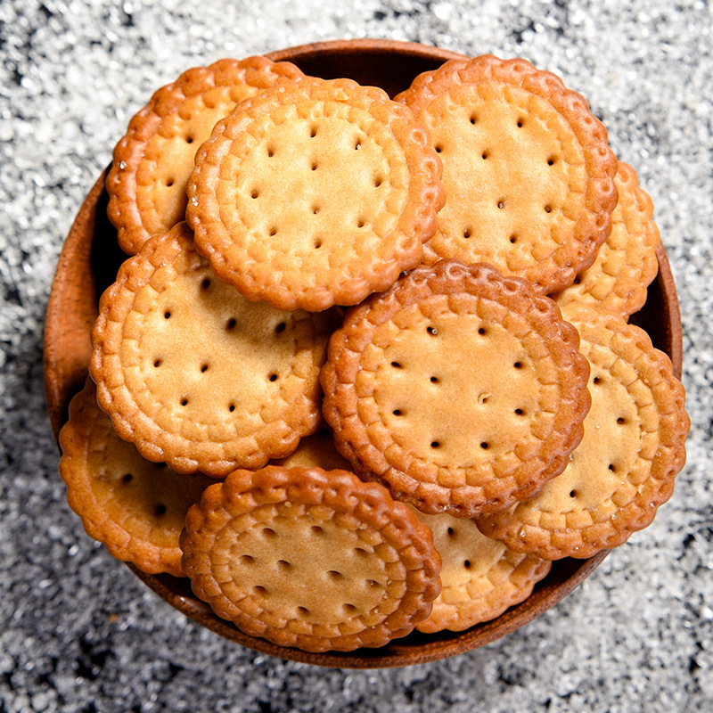 日式海盐小圆饼干整箱办公室小零食品网红休闲小吃多口味 n