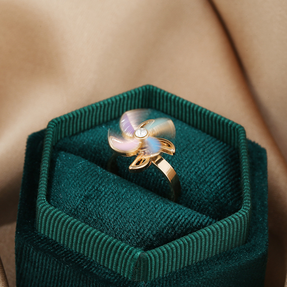 新款儿童可爱创意可旋转戒指 转动好玩减压 蝴蝶恶魔之眼开口戒指