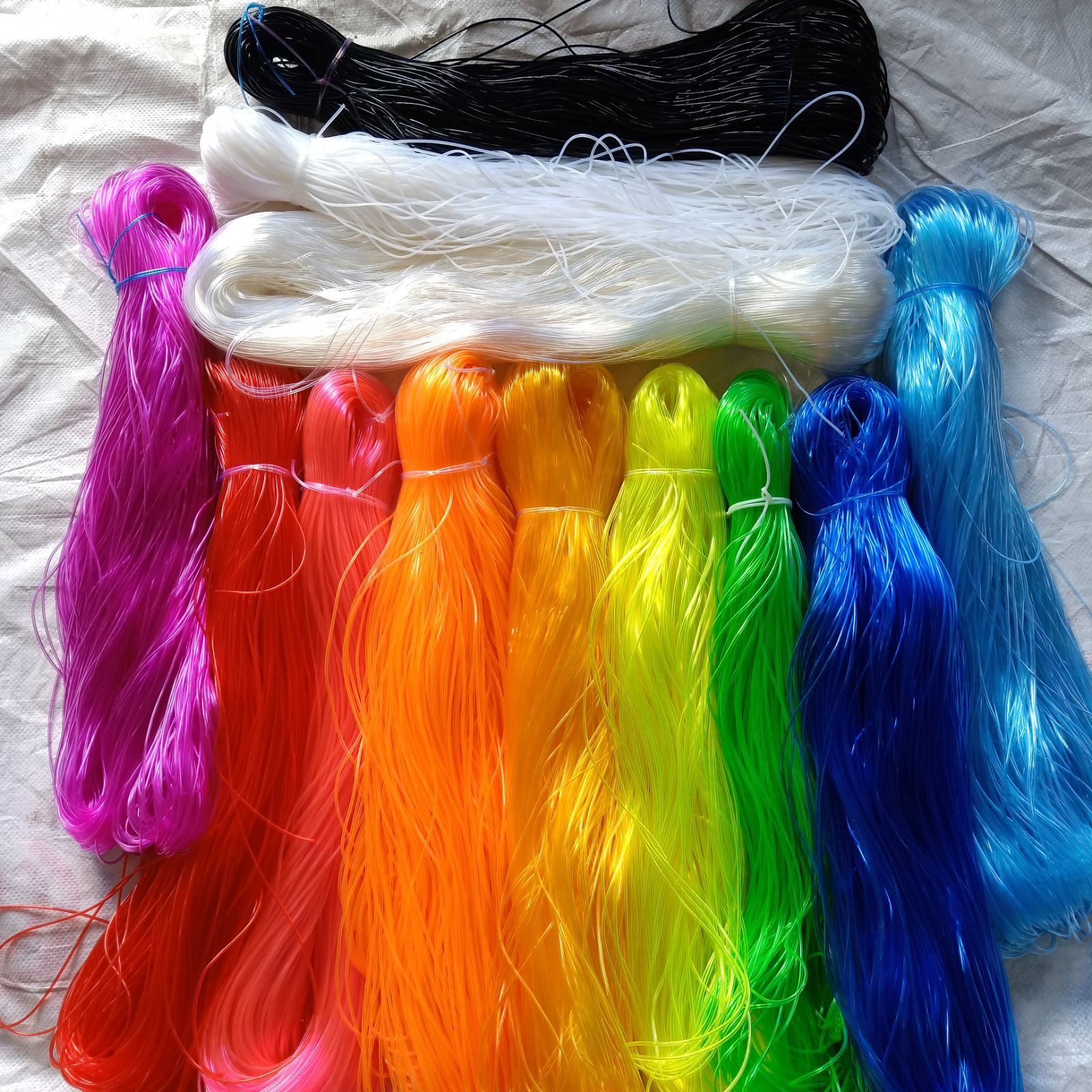 按斤称2㎜塑料编织绳 怀旧细空心软管彩色水晶玻璃丝胶管吸管批发