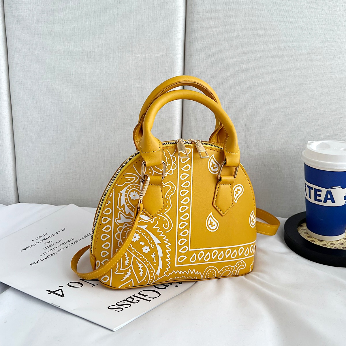 2024 New Bags Women's Fashion Korean Style Girl Western Style Paisley Portable Shoulder Crossbody Hand Carrying Shell Bag