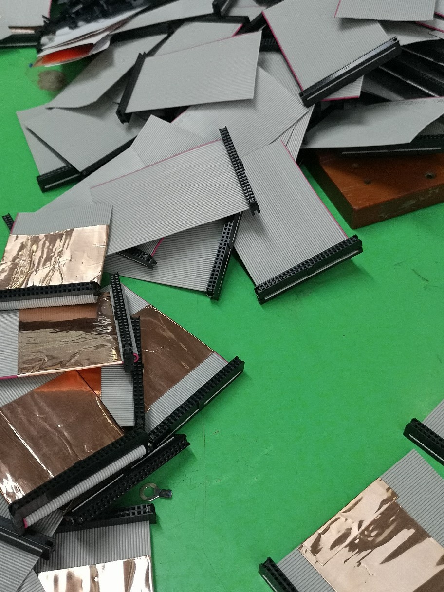 工厂现货屏蔽排线抗干扰信号连接线28awg灰排线压排线