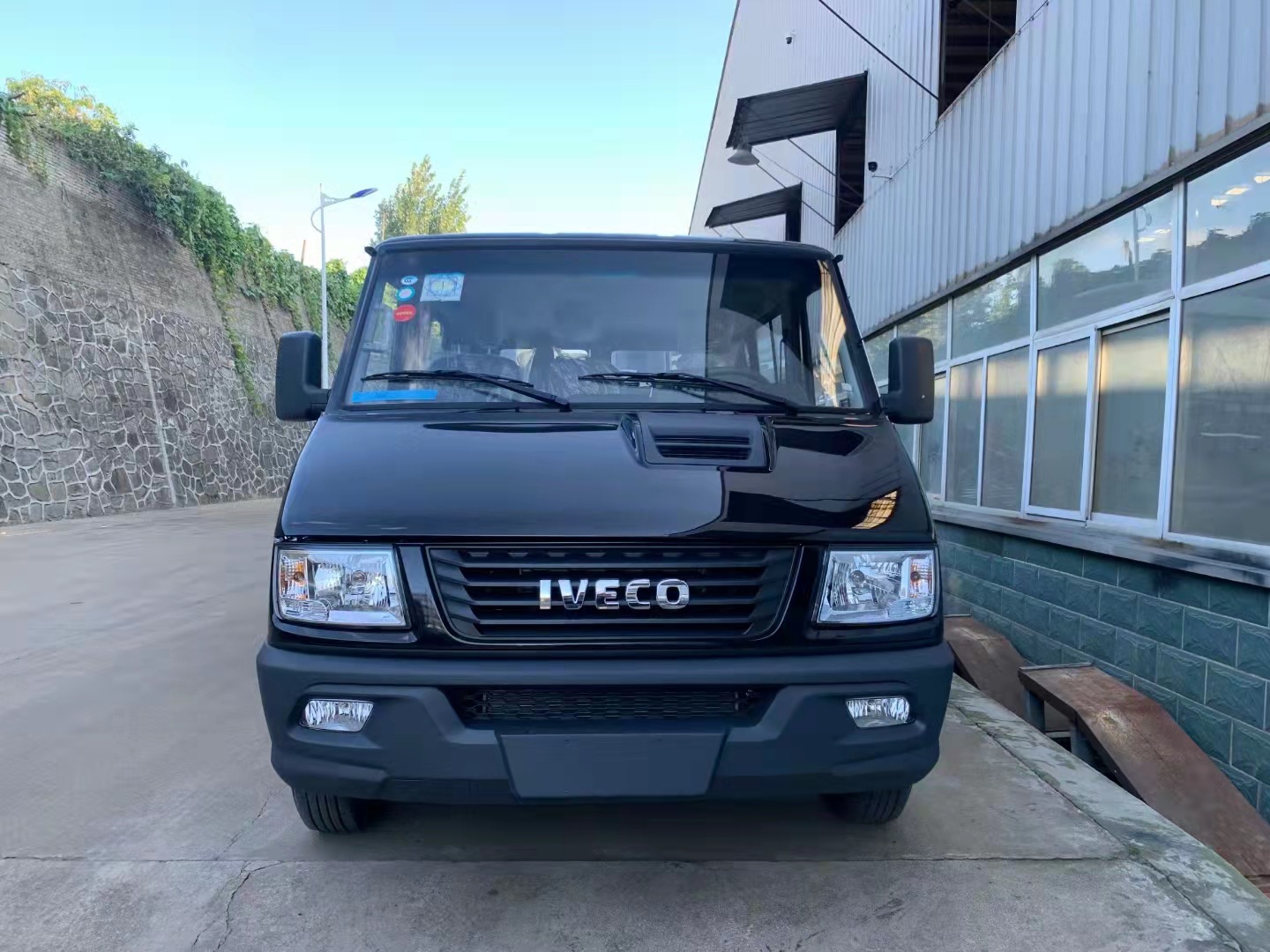 依维柯殡仪车价格多少 生产厂家车型大全 报价 图片 质保无忧