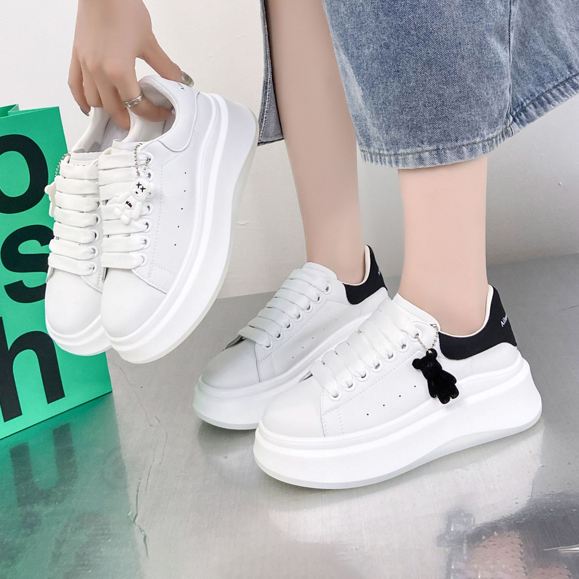 麦昆小白鞋女2024春季新款真皮百搭休闲增高厚底板鞋学生松糕鞋子