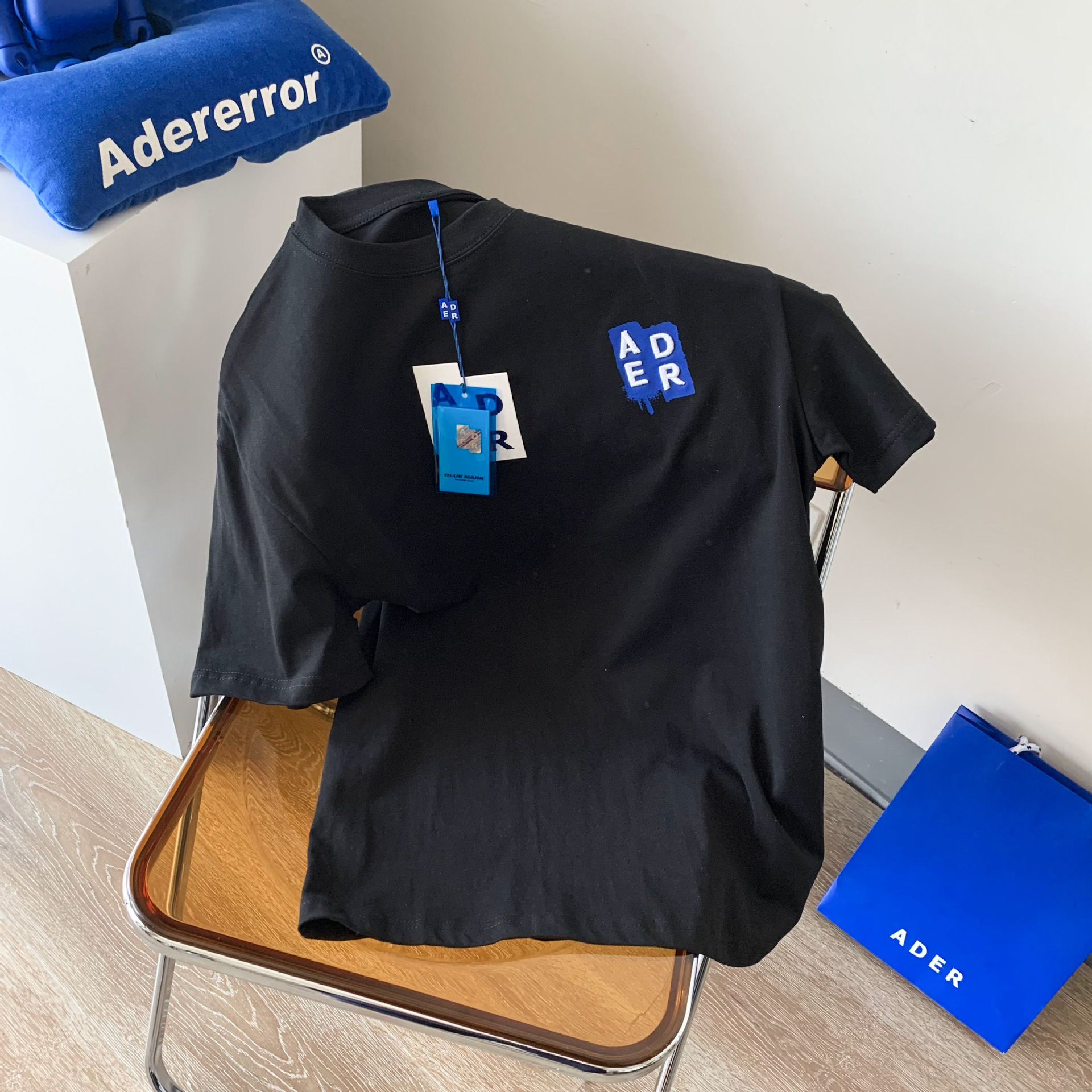 现货ader 首尔限定刺绣logo印花短袖潮 字母男女情侣宽松百搭t恤