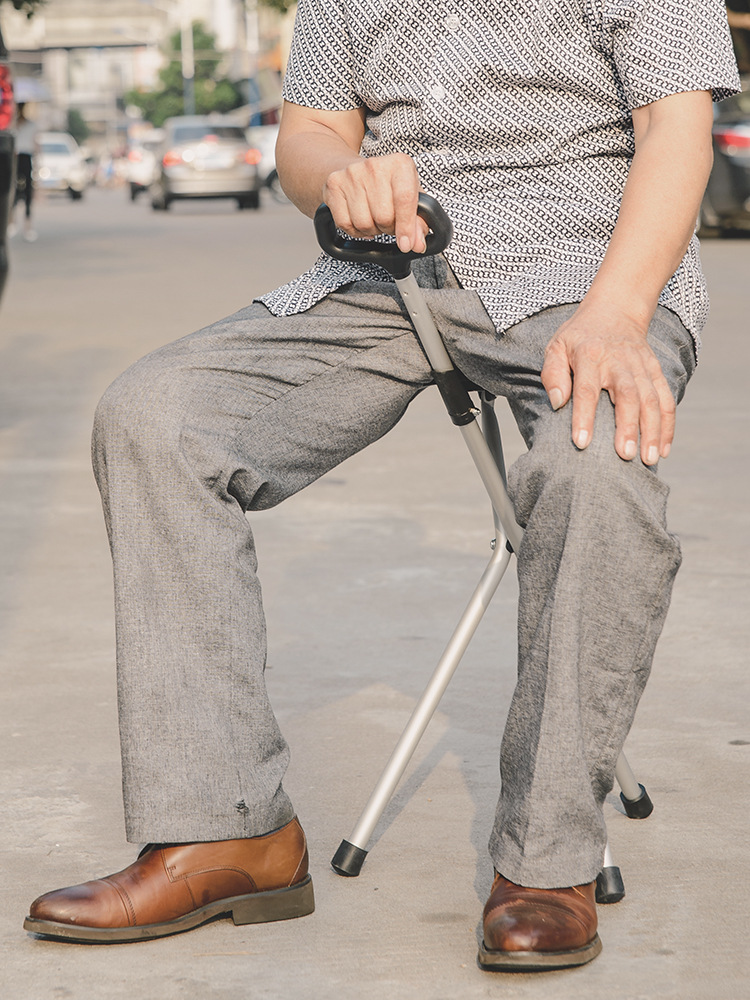 日本老人折叠板凳椅子座位拐杖超轻便三角铝合金进口座椅拐扙椅棍