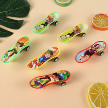 儿童玩具车男孩小汽车飞机迷你塑料创意回力按压玩具学生奖品礼品