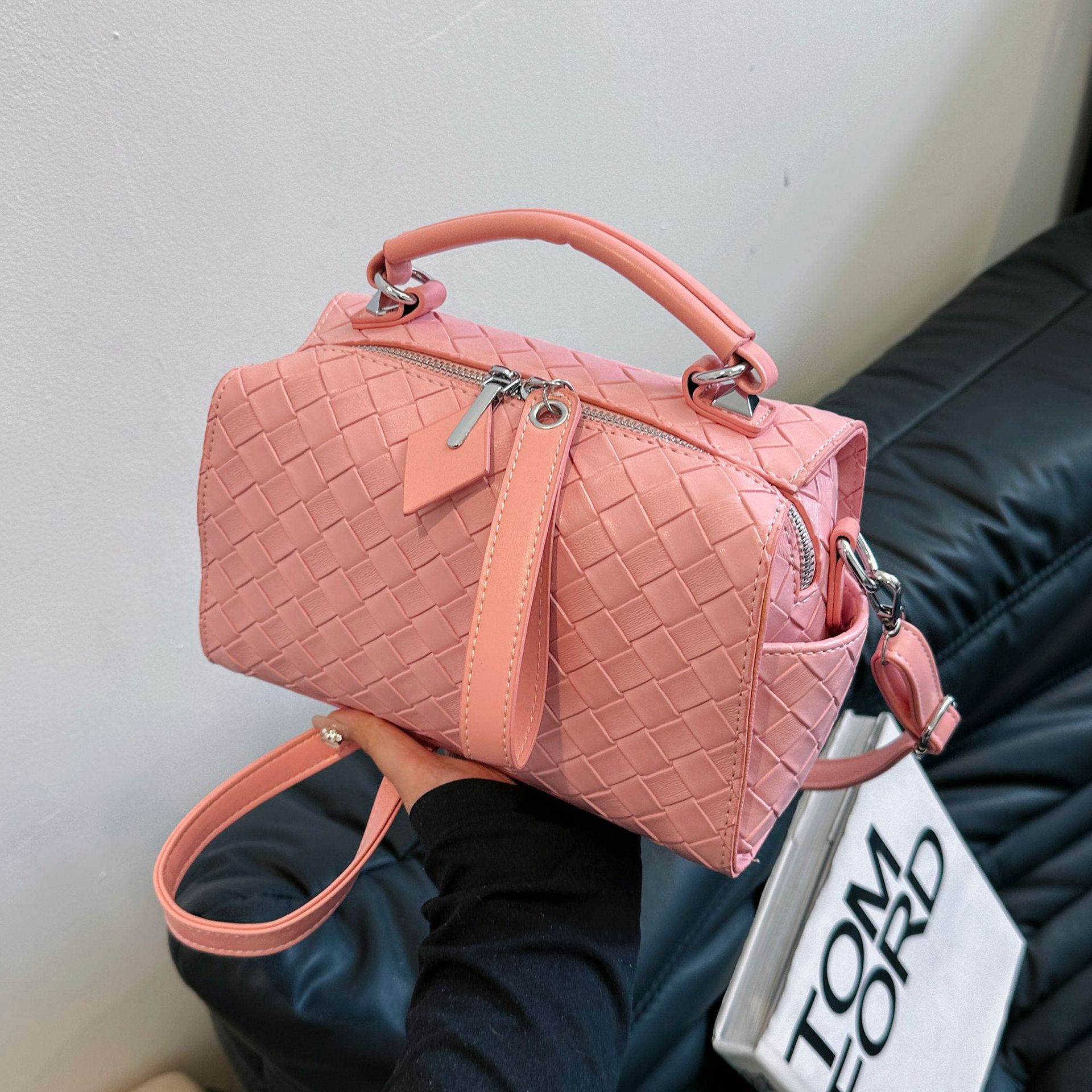 编织波士顿包包女2024新款女包流行时尚单肩包大容量手提斜跨包